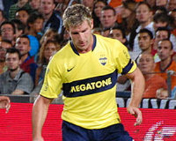 Martín Palermo con la camiseta suplente de Boca